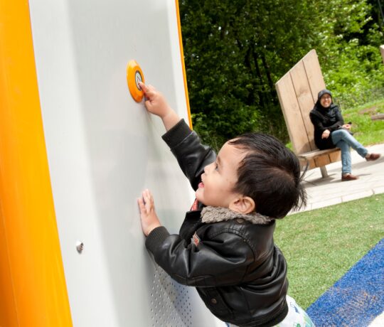 Gestalte deinen interaktiven Spielplatz heute!