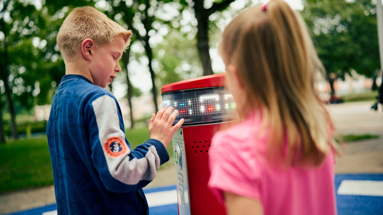 Lappset Memo - Spielsäulen - Spaß und lernen für alle Spieler zugänglich