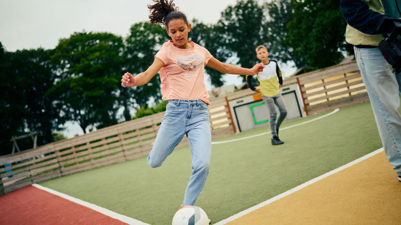 Kreiere deine eigene interaktive Sportarena und fordere dich selbst heraus!