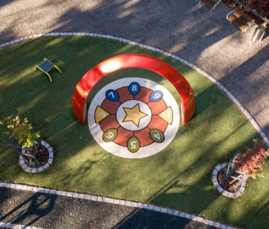 Erzähl mir mehr über die Lappset Sona