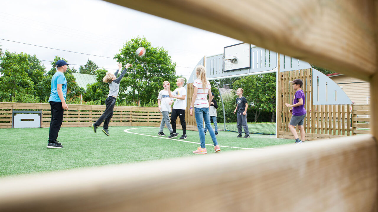Lappset Sportplatz - Basketball