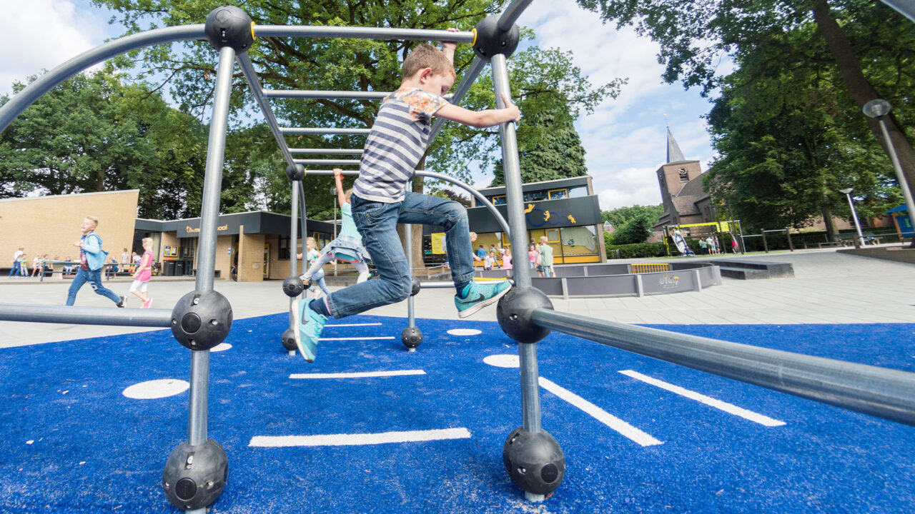 Auf eigenen Niveau bewegen mit Parkour