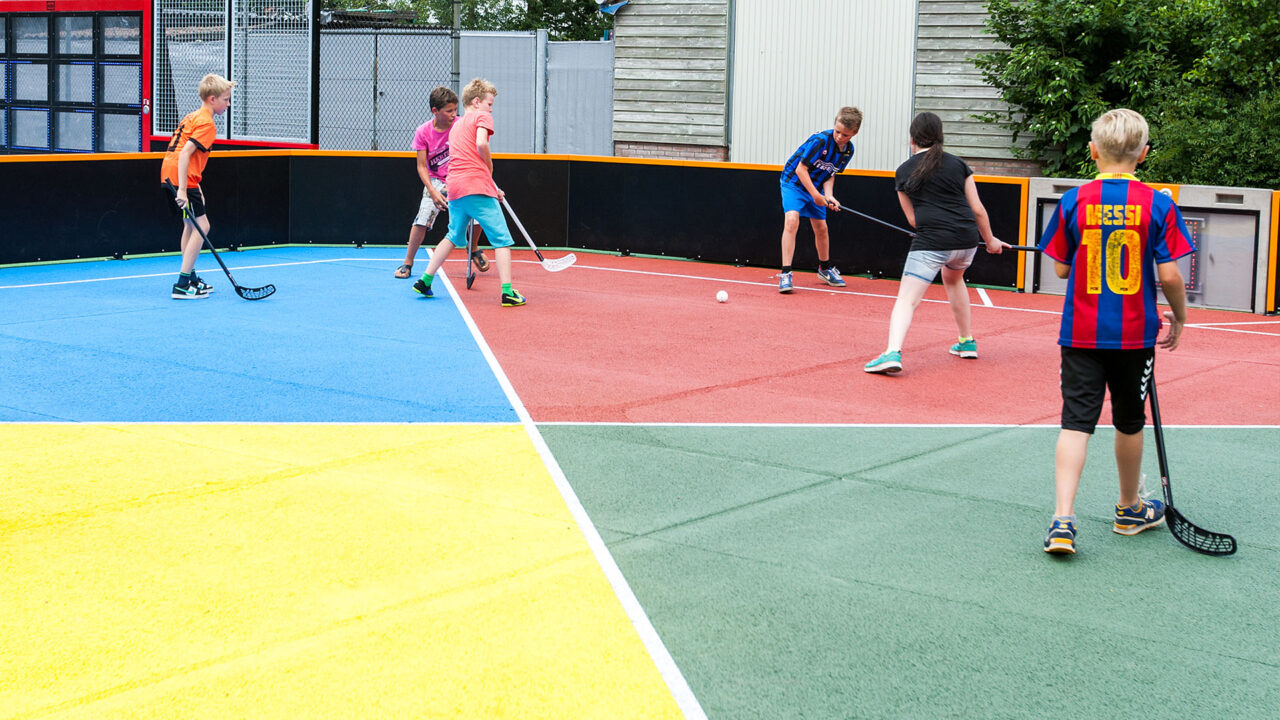 So entsteht auch schon auf engem Raum schnell ein interaktiver Mehrzwecksportplatz. Kreieren