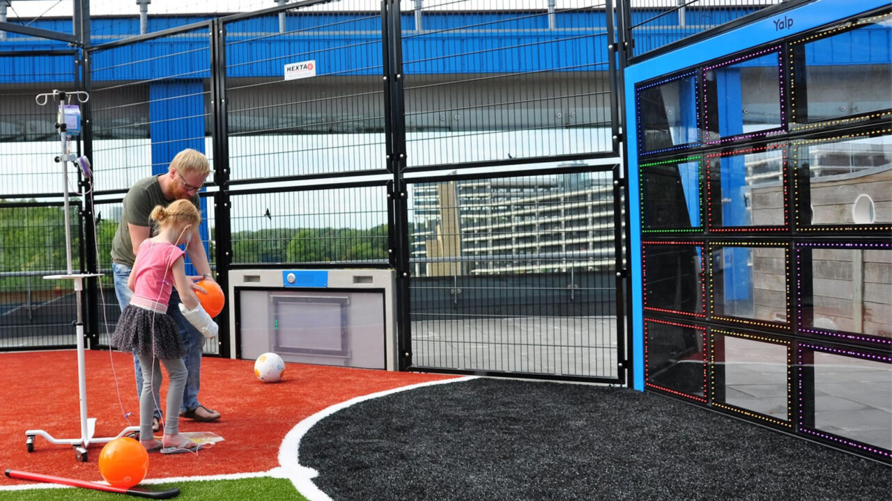 Der interaktiver Spielkäfig im Wilhelmina-Kinderkrankenhauses (WKZ)