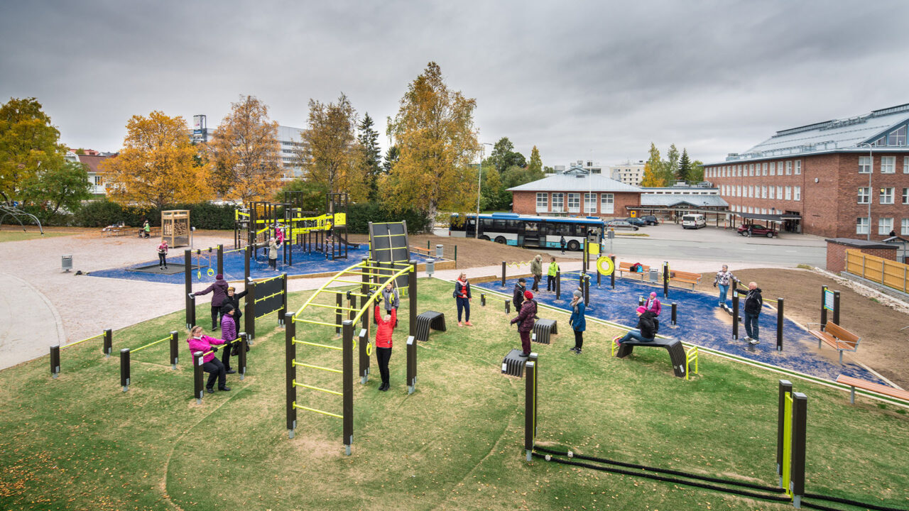 Fit im Alter – Outdoor-Sportgeräte für Senioren fördern Aktivität und Lebensqualität.