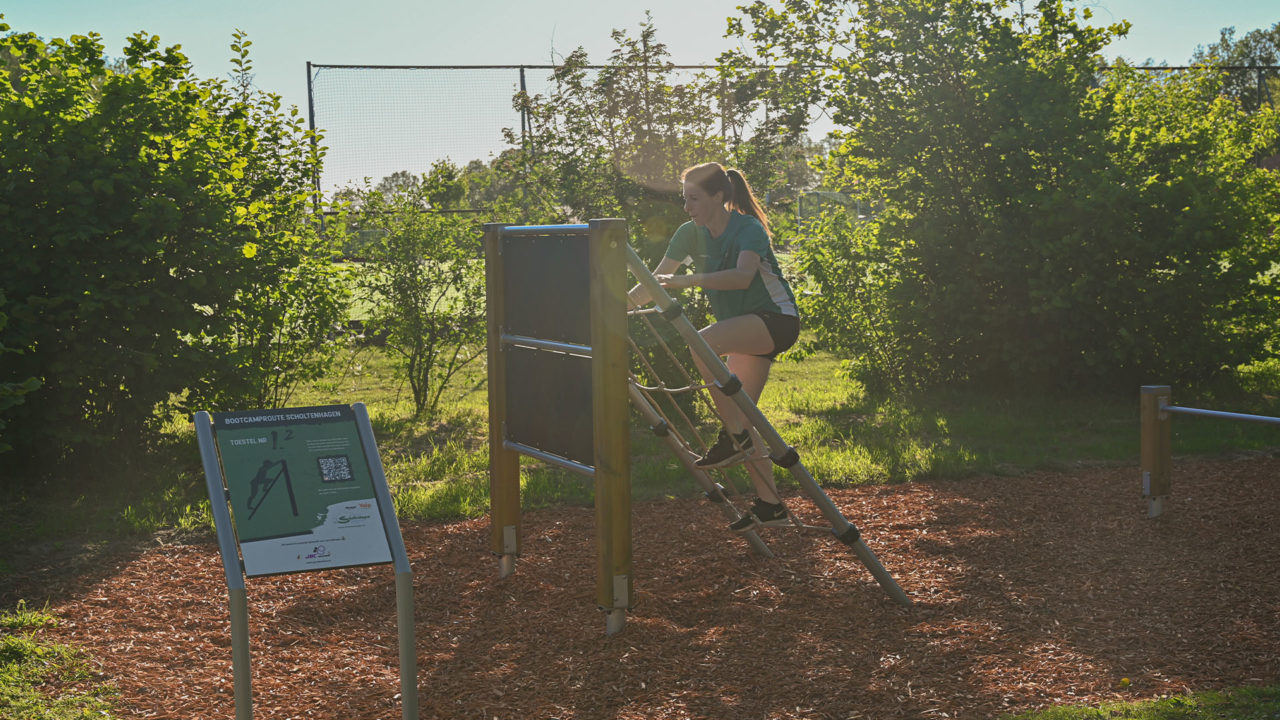 Auf diese Weise können Sie einen Sportplatz schaffen, der sich in seine Umgebung einfügt.