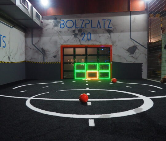 Erzähl mir mehr über die Sutu Torwand