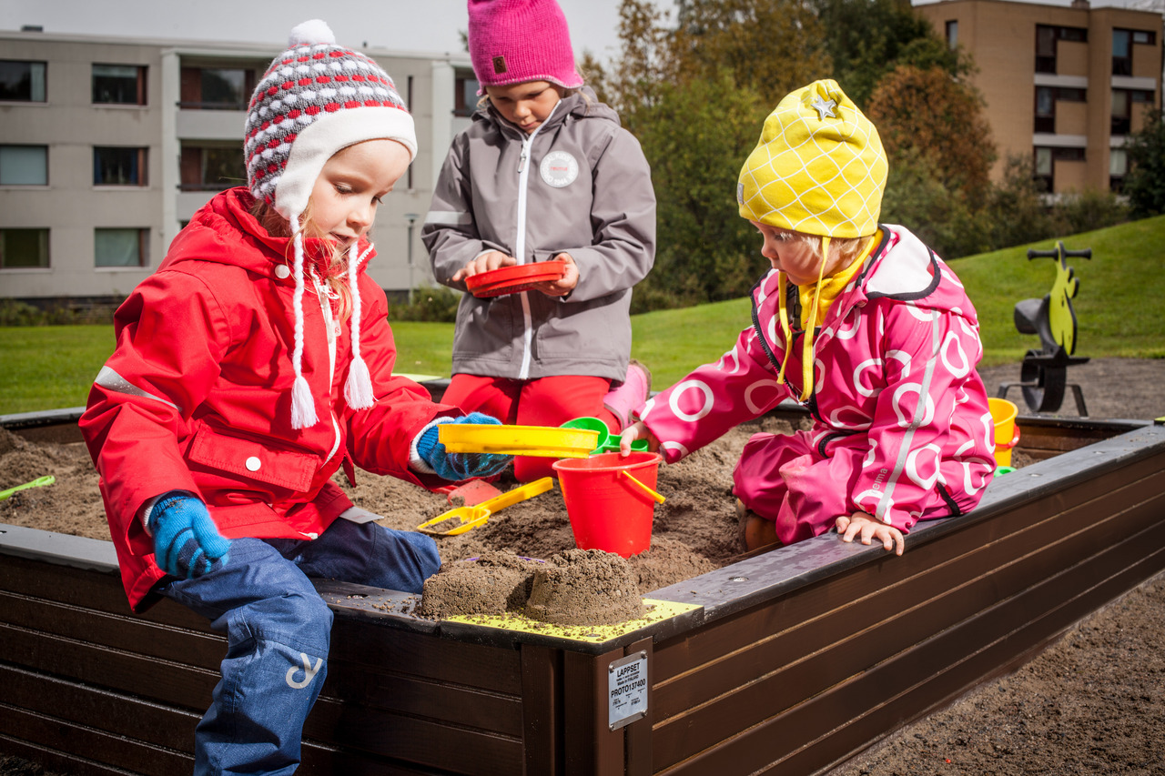 Spiel, Spaß und Mikrobenvielfalt – natürliche Medizin für starke Kinder.